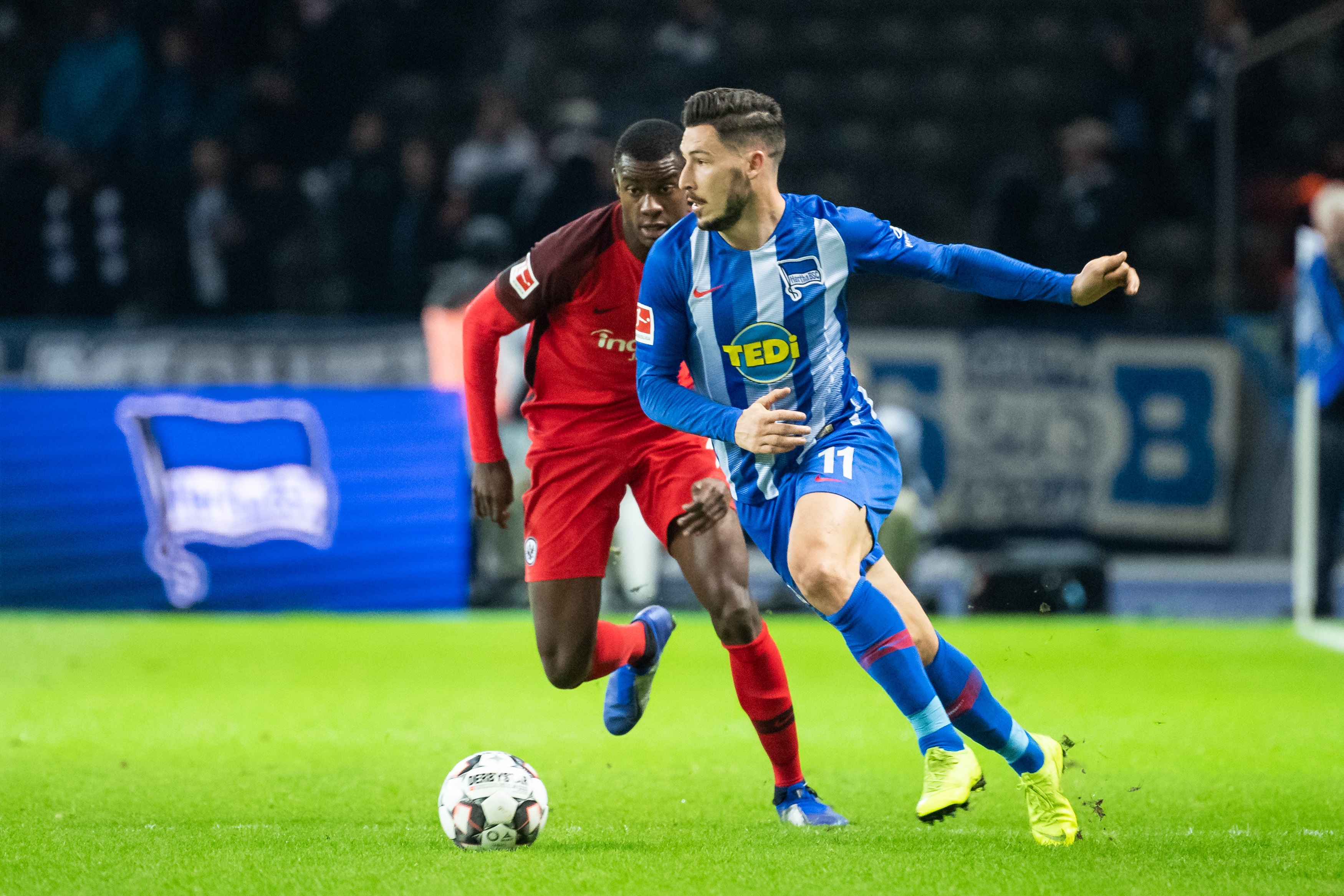 人员变动的 人员变动的