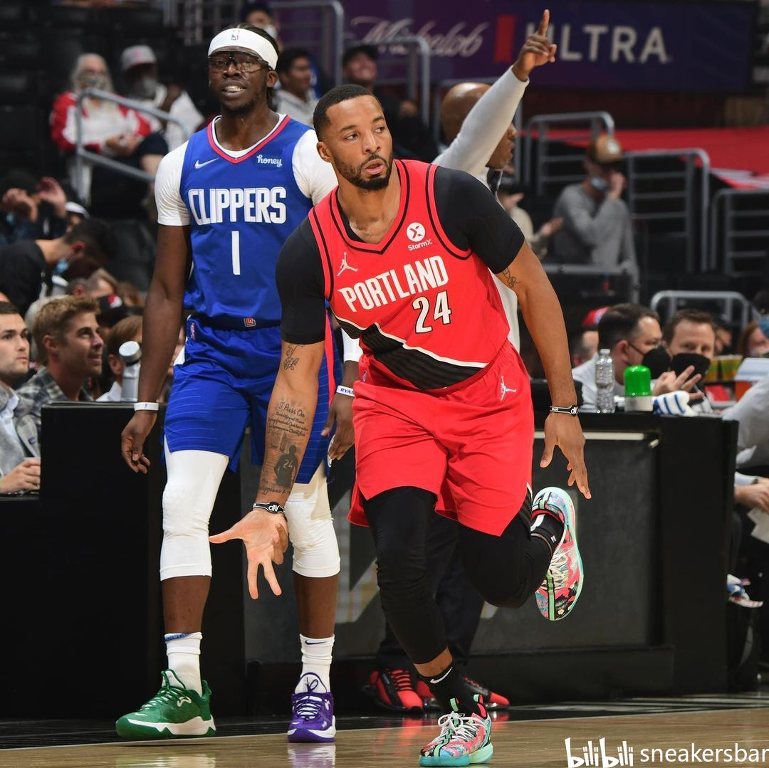 球与压迫必 球与压迫必